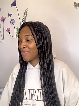 Nahomy gree online show from December 2, 5:20 am