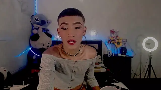 Snapshot of KimberlyXtreme chatting on September 10, 2:22 am KimberlyXtreme online show from September 10, 2:22 am