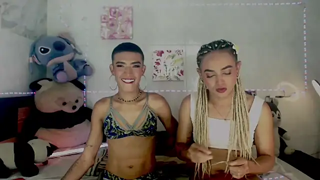 Snapshot of KimberlyXtreme chatting on September 22, 4:22 am KimberlyXtreme online show from September 22, 4:22 am
