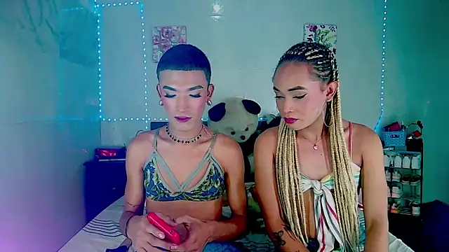 Snapshot of KimberlyXtreme chatting on October 18, 9:38 pm KimberlyXtreme online show from October 18, 9:38 pm