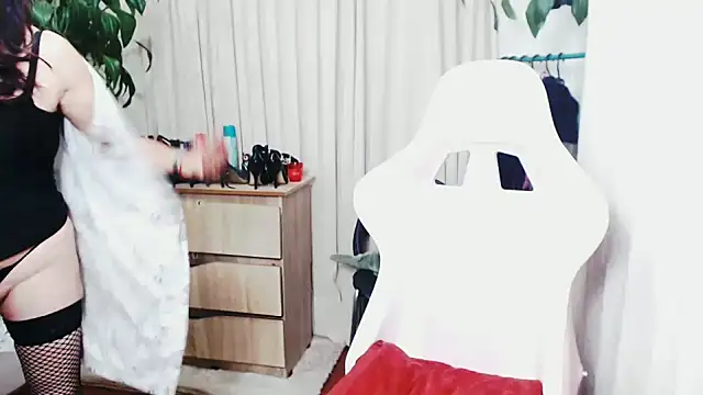 alexa sensual online show from February 13, 7:15 pm