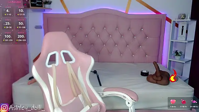 Ashley dolll online show from October 3, 9:20 pm