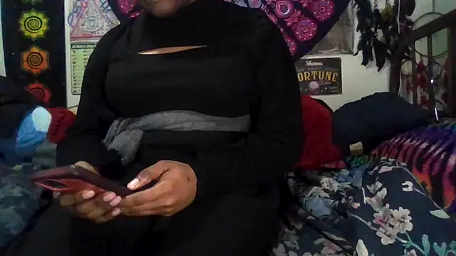 GardeniaFields online show from February 13, 8:16 am