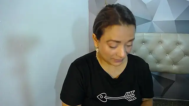 Milf-Prettyboobs online show from November 5, 11:15 am