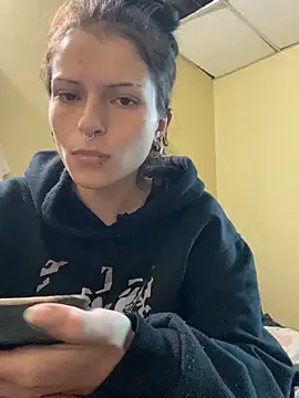 Snapshot of val_zx chatting on October 8, 7:18 pm val zx online show from October 8, 7:18 pm