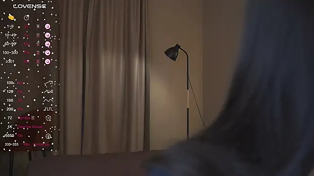 SeulBi online show from April 12, 1:36 pm