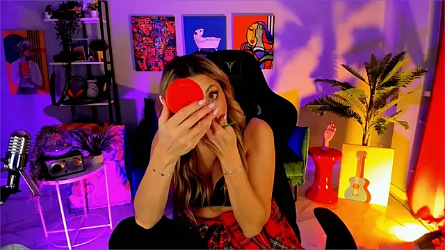 SarahAlluring online show from December 19, 12:08 pm