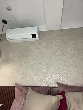 alisonnwalker2025 online show from January 8, 6:12 pm