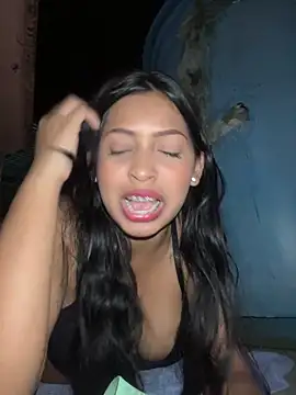 Milanyvero  online show from December 18, 3:55 am