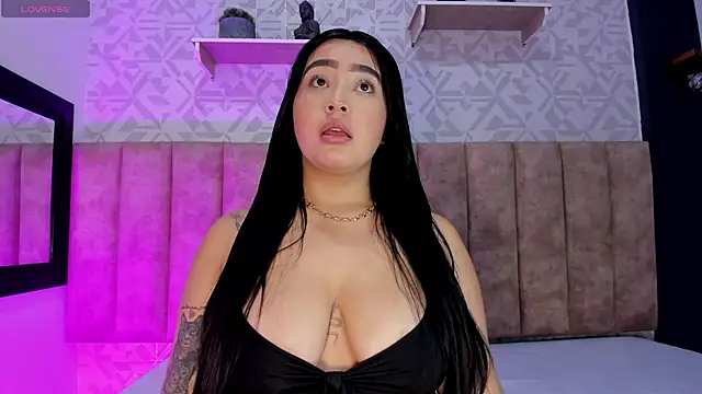 Snapshot of MelinaCruz chatting on October 13, 4:15 am MelinaCruz online show from October 13, 4:15 am