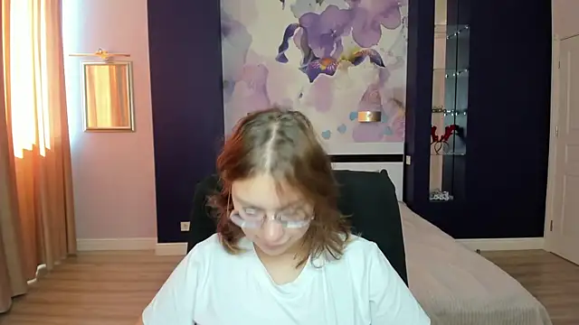 AngelinaLow online show from September 27, 11:28 am