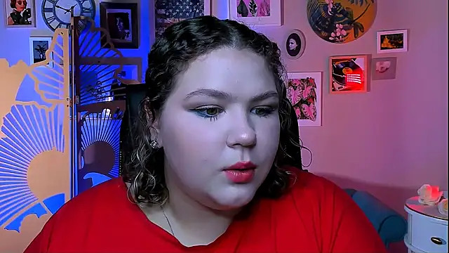 Snapshot of FlorenceAnderson chatting on September 22, 9:08 am FlorenceAnderson online show from September 22, 9:08 am