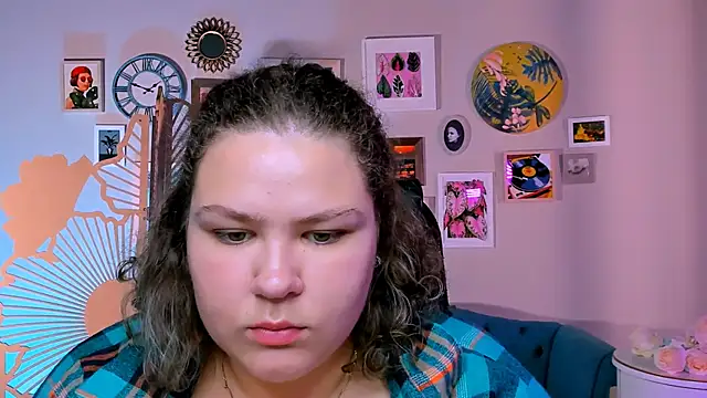 Snapshot of FlorenceAnderson chatting on September 25, 5:39 am FlorenceAnderson online show from September 25, 5:39 am