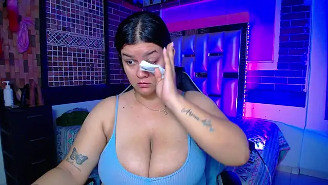 kriss sweetboobs10 online show from March 30, 1:00 pm