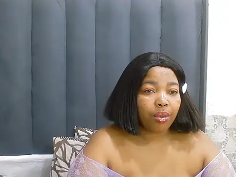 thickmadam25 online show from October 11, 6:29 am
