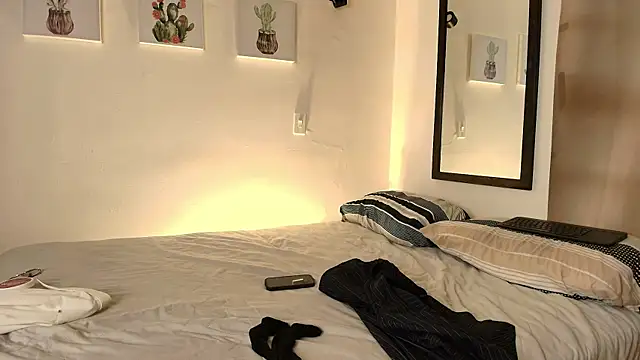 pleasurecompany3 online show from January 9, 3:33 am