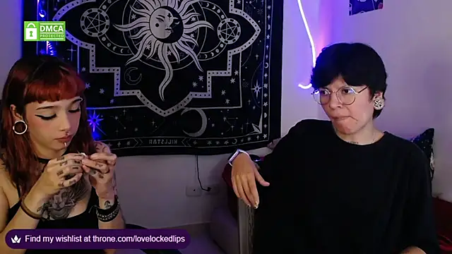 lovelockedlips online show from October 7, 2:38 am