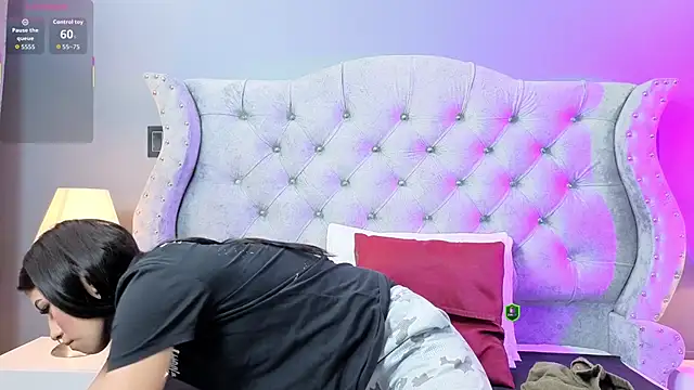 Lili Opal online show from April 21, 12:01 pm