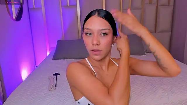 AmaliaCrus online show from February 3, 8:34 pm