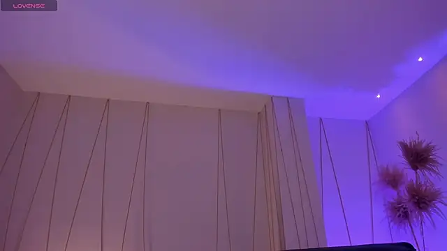 MaiaCollins online show from January 6, 12:03 am