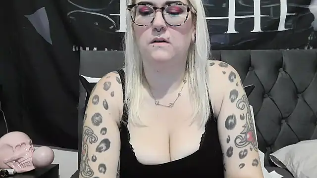 Sizzling Indie36 online show from November 12, 10:30 pm