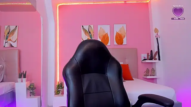 Molly h0t online show from October 20, 12:19 pm