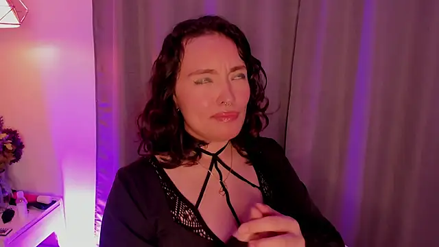 Snapshot of Angelica_Moon21 chatting on September 28, 5:14 am Angelica Moon21 online show from September 28, 5:14 am