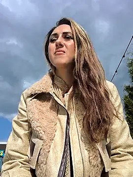 Brilliant-Splashes online show from September 16, 9:28 am