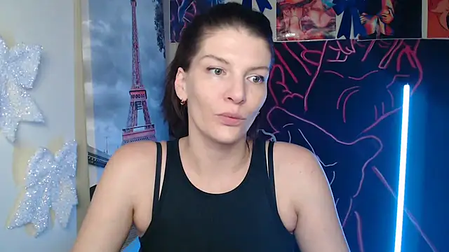 VanessaRey  online show from January 9, 5:39 pm