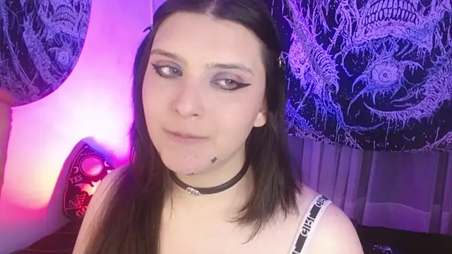 mikaskullcs online show from November 26, 10:33 pm