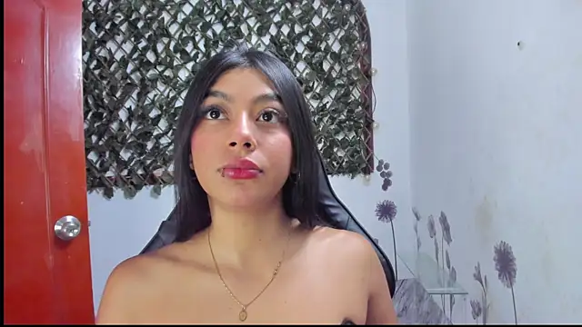 Snapshot of Sarahbrowm_ chatting on September 25, 6:06 pm Sarahbrowm online show from September 25, 6:06 pm