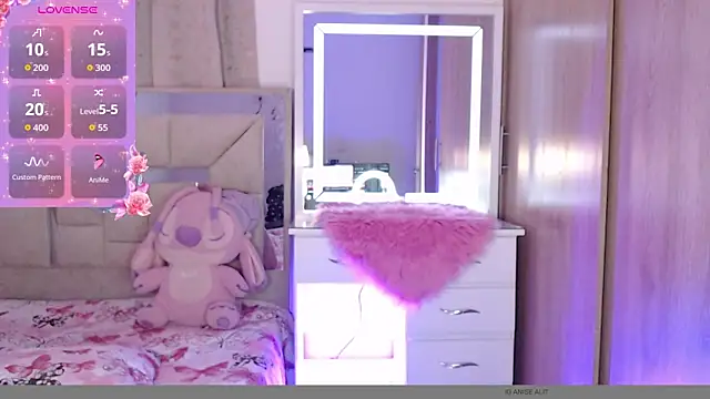 AlitaAnisee online show from April 10, 1:44 am