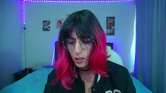 goth minerva online show from April 1, 1:52 pm