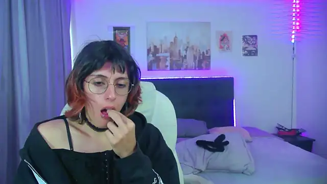 goth minerva online show from May 15, 4:43 pm