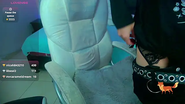 goth minerva online show from March 12, 5:37 pm