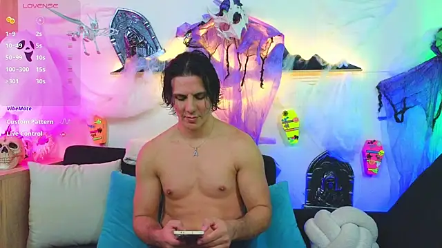 Snapshot of Almiboys chatting on October 16, 3:31 am Almiboys online show from October 16, 3:31 am