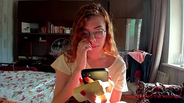 Snapshot of AngelaSwan chatting on September 17, 12:58 pm AngelaSwan online show from September 17, 12:58 pm