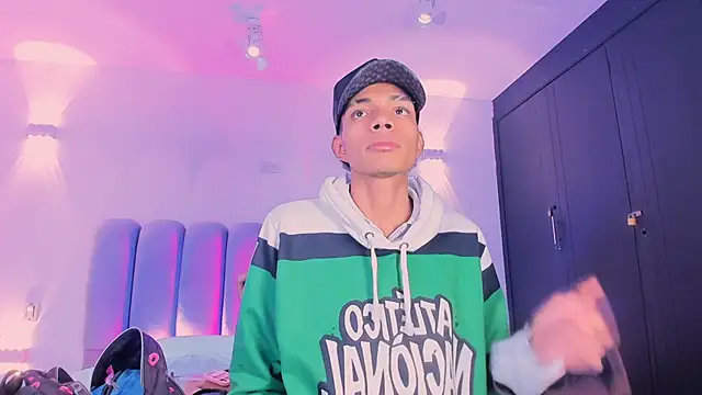 candyandmarilyn online show from November 20, 9:38 pm