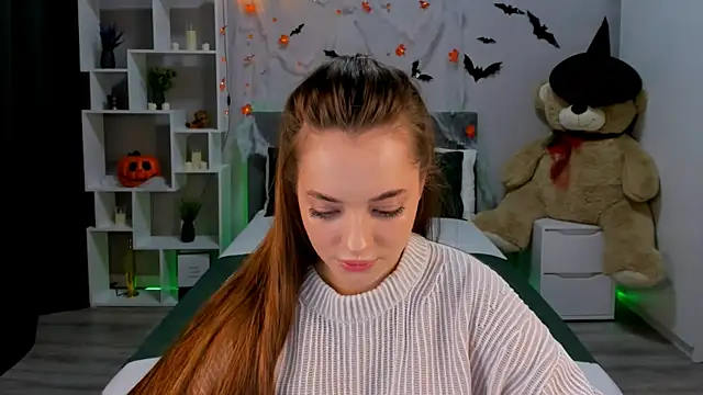 MelanieAlves online show from October 22, 12:32 pm