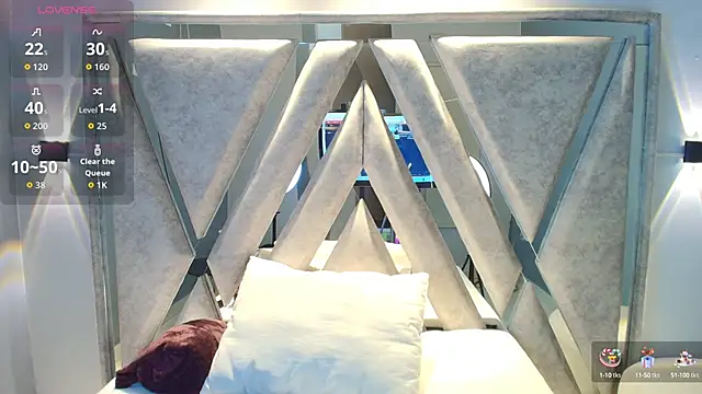 Elaine87  online show from September 24, 8:41 pm