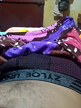 elnegro707070 online show from November 4, 3:00 am