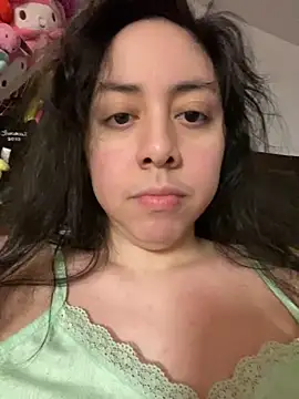 w3tkittty online show from February 8, 12:47 am