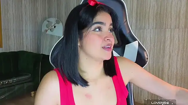 Snapshot of clementine_t chatting on September 24, 4:00 am clementine t online show from September 24, 4:00 am