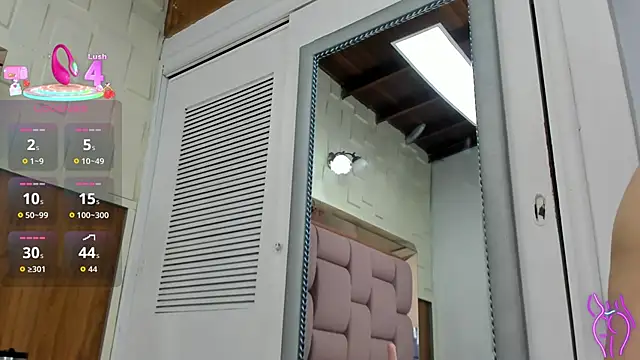 sophiaarenas online show from January 16, 12:23 pm