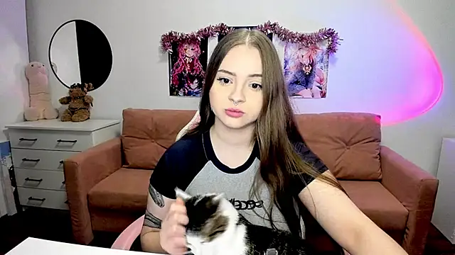 mistress lain online show from November 23, 7:15 pm