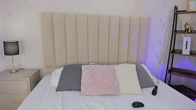 LilithHarperr  online show from March 25, 5:11 am