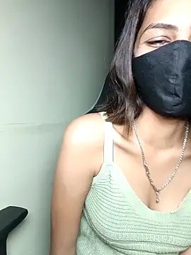 Snapshot of Isha_Sax chatting on September 27, 7:37 am Isha Sax online show from September 27, 7:37 am