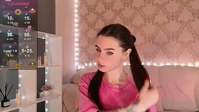 HolyMiax online show from November 30, 3:43 am