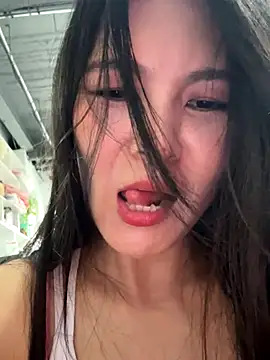 Snapshot of Ninazhang chatting on October 10, 2:49 am Ninazhang online show from October 10, 2:49 am