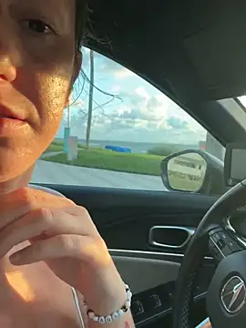 sweetsirenn online show from October 24, 11:50 am